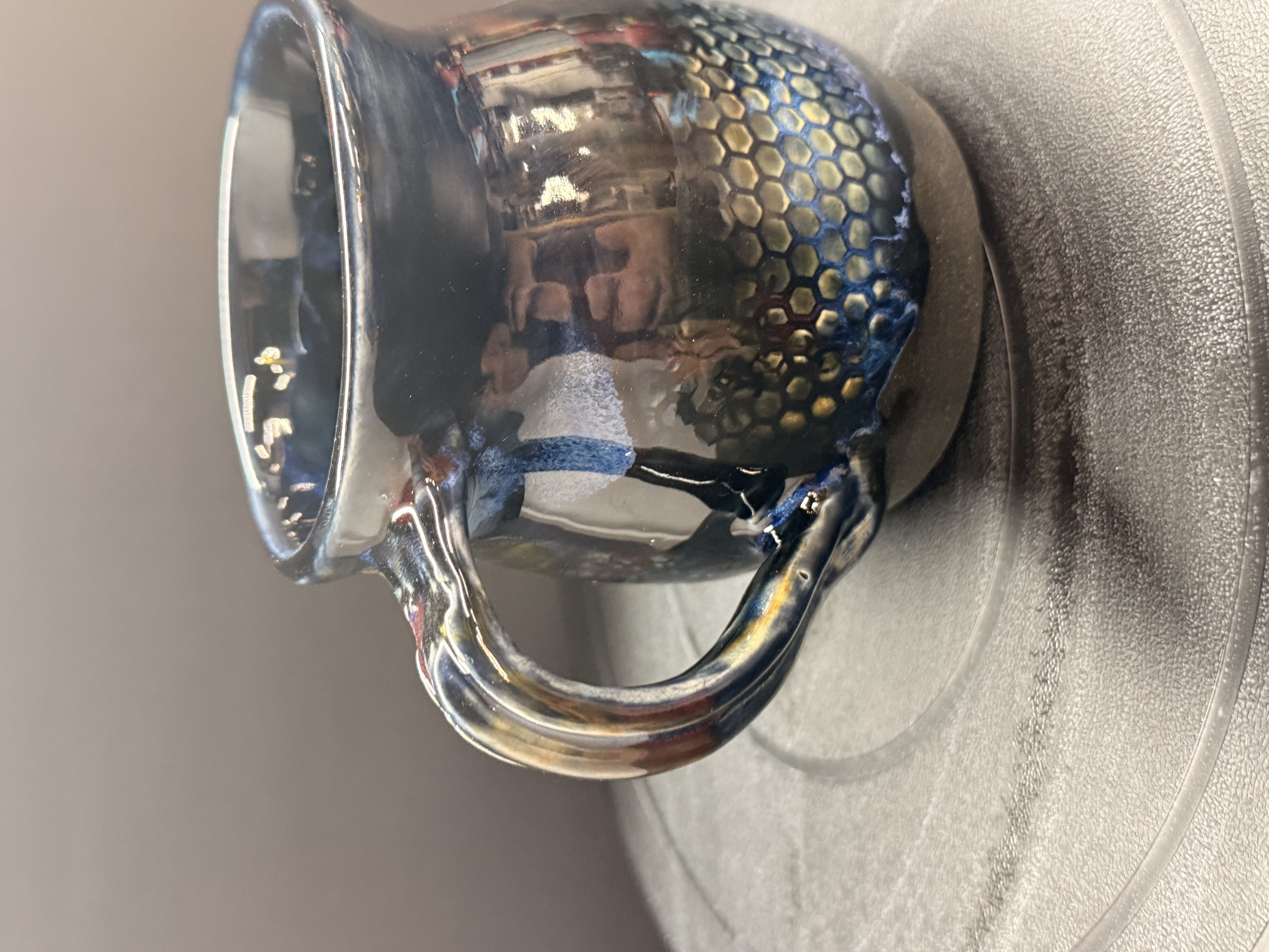 Bee mug ab-12